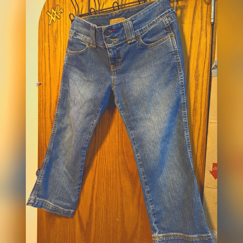 Tommy Capris